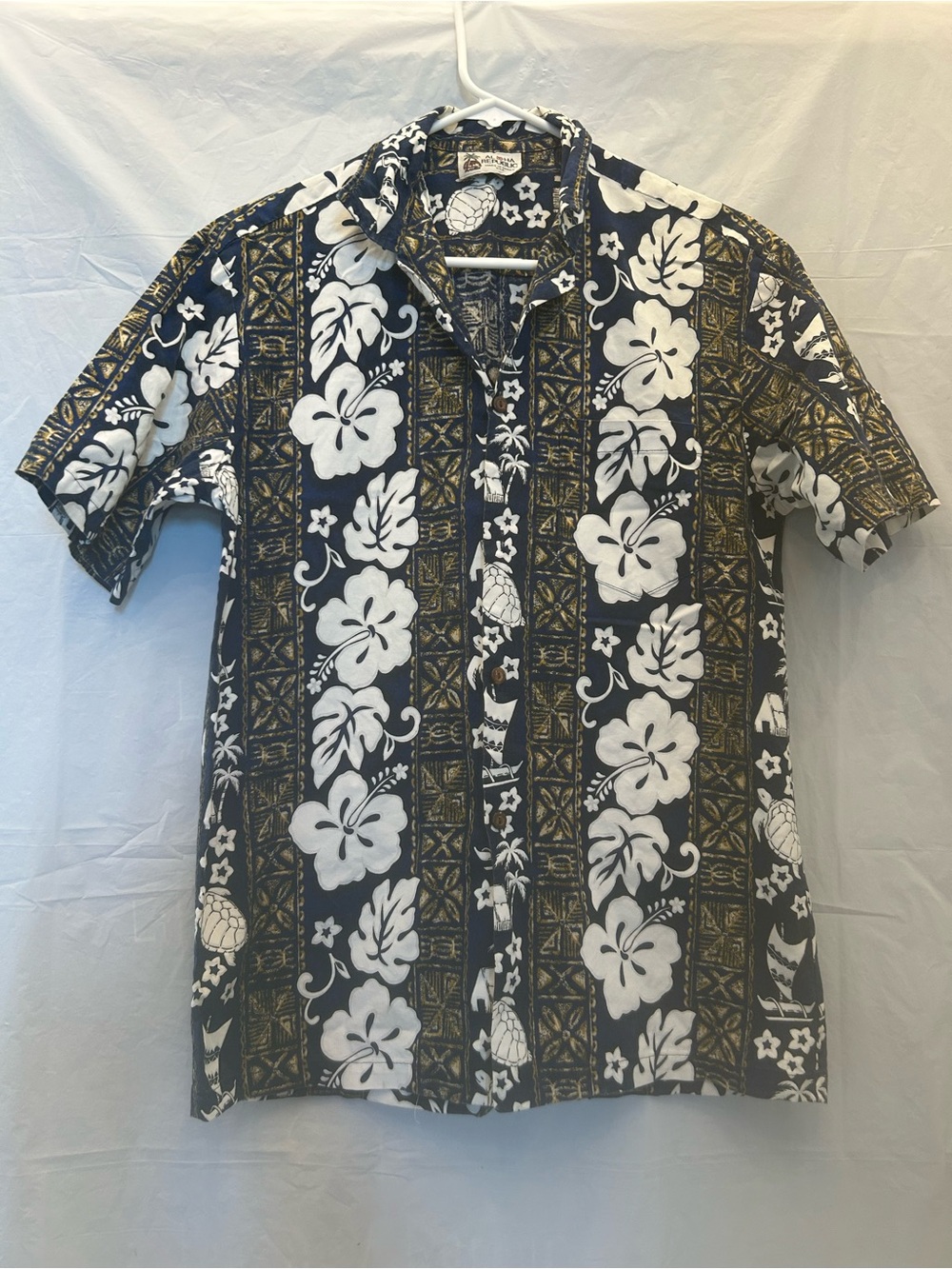 Aloha Republic Men's Blue Floral Hawaiian Camp Shirt with Gold Accents Sz M